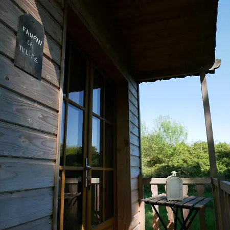 Lodge Les Roulottes Du Chateau Ecuille